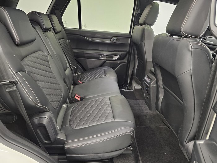 2023 Ford Everest Platinum