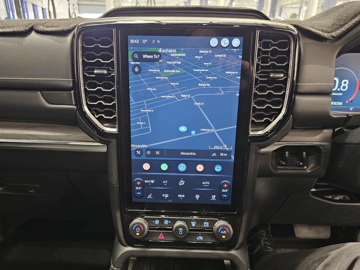2023 Ford Everest Platinum