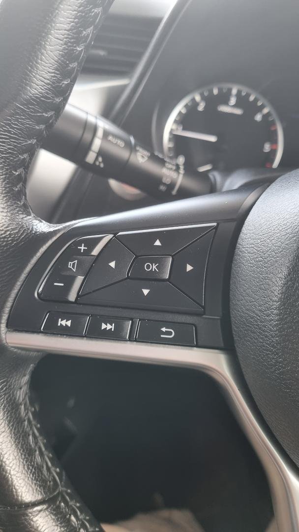 2021 Nissan Navara ST-X