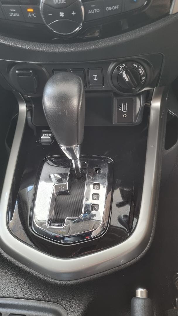 2021 Nissan Navara ST-X