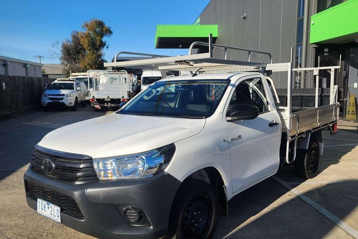 2019 Toyota Hilux Workmate TGN121R 4x2 Glacier White