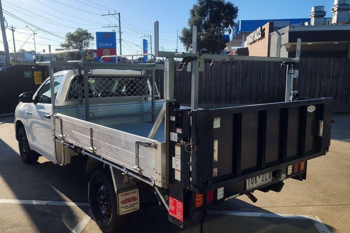 2019 Toyota Hilux Workmate TGN121R 4x2 Glacier White