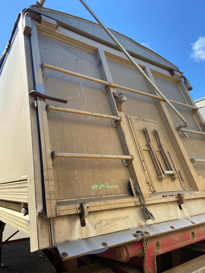 2014 OPhee Grain Tippers