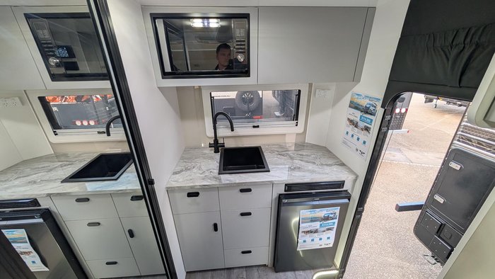 2025 JB Caravans 14' Gator Off Road Hybrid