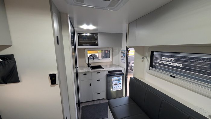 2025 JB Caravans 14' Gator Off Road Hybrid