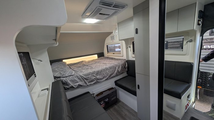 2025 JB Caravans 14' Gator Off Road Hybrid