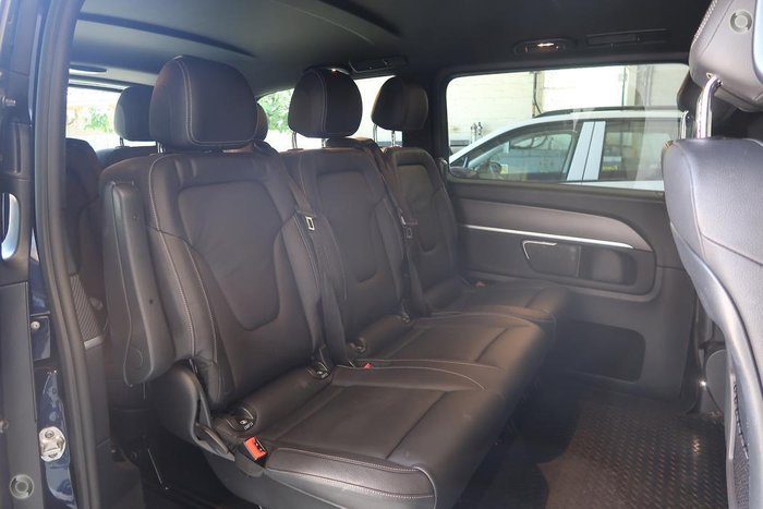 2022 Mercedes-Benz V-Class V300 d AMG Avantgarde