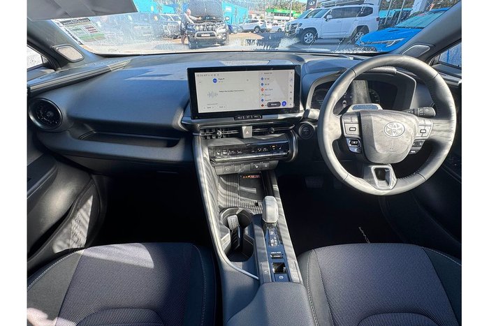 2024 Toyota Yaris SX Hybrid