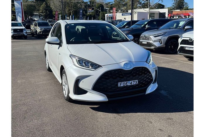 2024 Toyota Yaris SX Hybrid