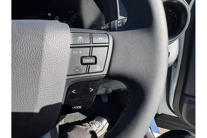 2024 Toyota Yaris SX Hybrid
