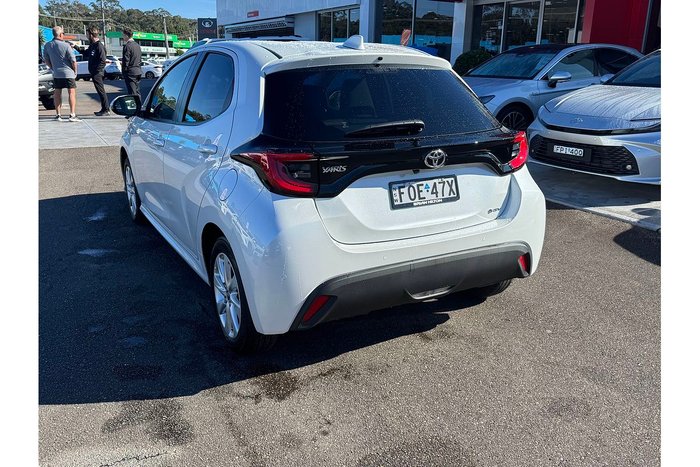2024 Toyota Yaris SX Hybrid