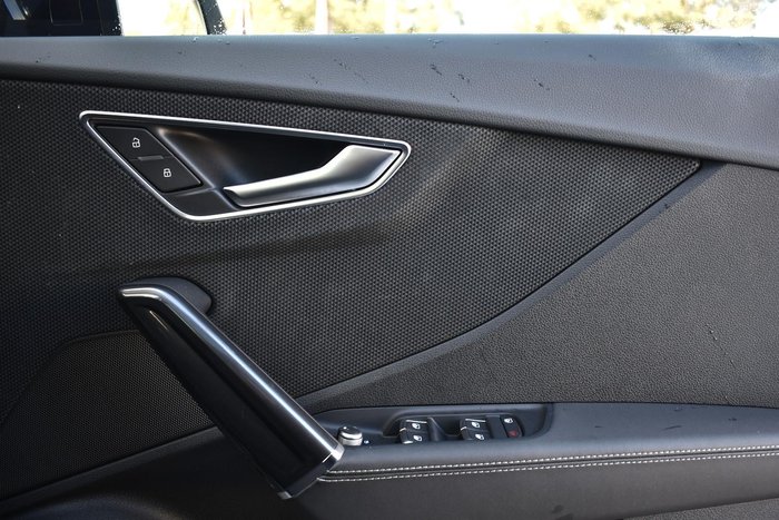 2023 Audi SQ2 