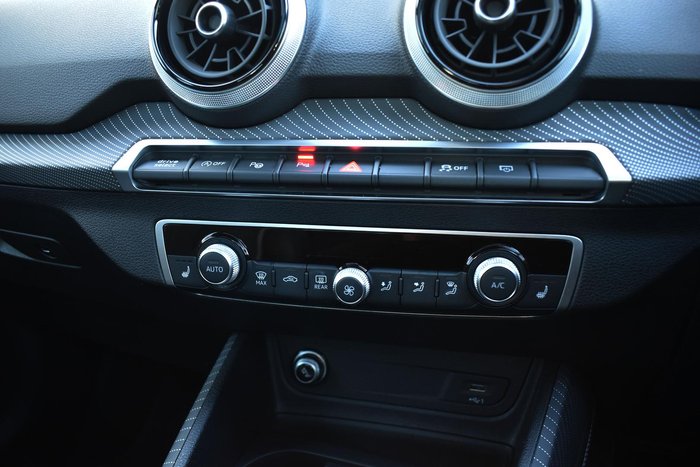 2023 Audi SQ2 