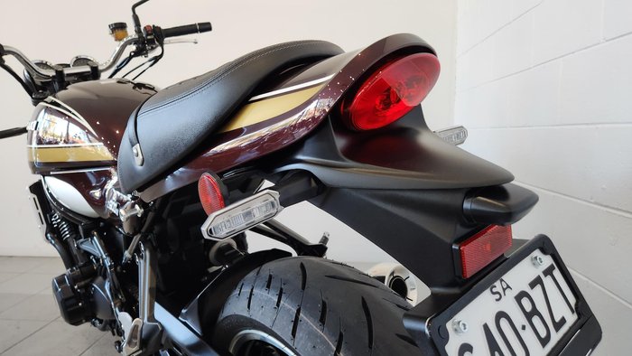 2025 Kawasaki Z900RS (Z900C) Z Red