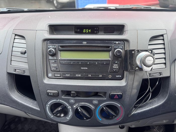 2007 Toyota Hilux SR KUN16R MY08 4x2 Glacier White