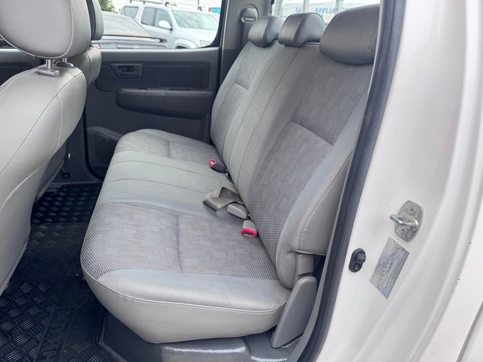 2007 Toyota Hilux SR KUN16R MY08 4x2 Glacier White