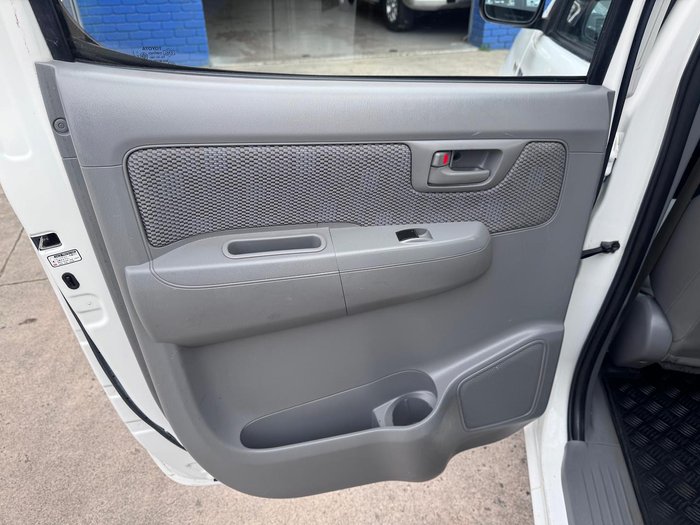 2007 Toyota Hilux SR KUN16R MY08 4x2 Glacier White