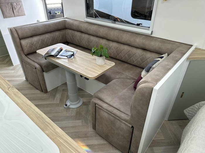 2025 Design RV Crx V7 21'6