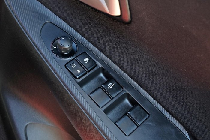 2018 Mazda 2 Maxx DJ Series Soul Red Crystal
