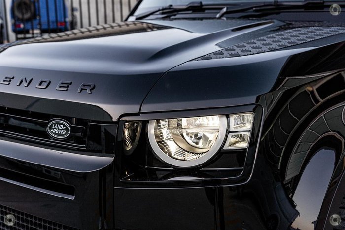 2024 Land Rover Defender 90 P300 S L663 MY24 AWD Santorini Black
