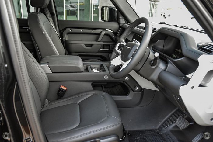 2024 Land Rover Defender 90 P300 S L663 MY24 AWD Santorini Black