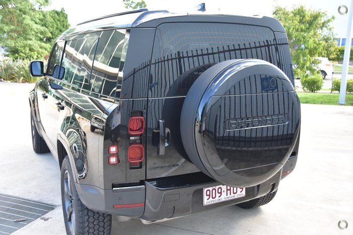 2024 Land Rover Defender 90 P300 S L663 MY24 AWD Santorini Black