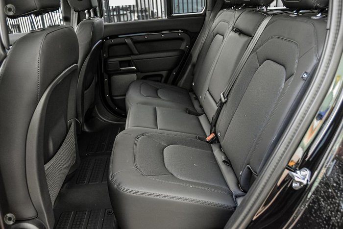 2024 Land Rover Defender 90 P300 S L663 MY24 AWD Santorini Black