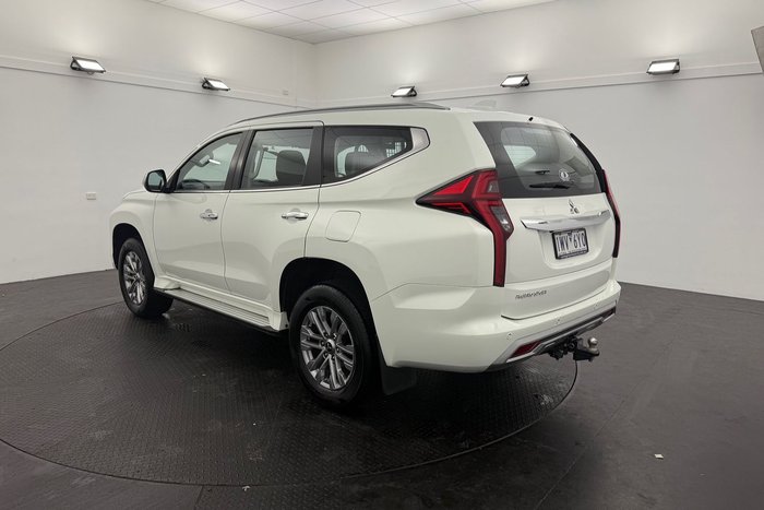 2022 Mitsubishi Pajero Sport GLX