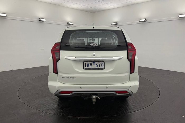 2022 Mitsubishi Pajero Sport GLX