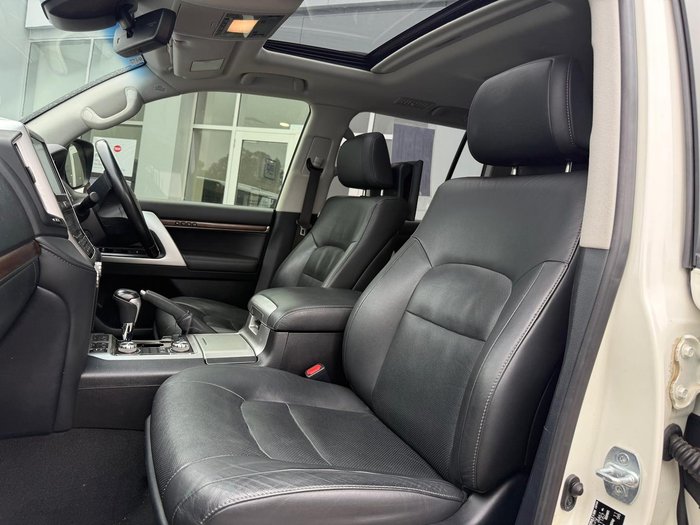 2020 Toyota Landcruiser Sahara