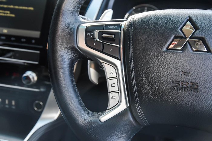2022 Mitsubishi Pajero Sport GLX