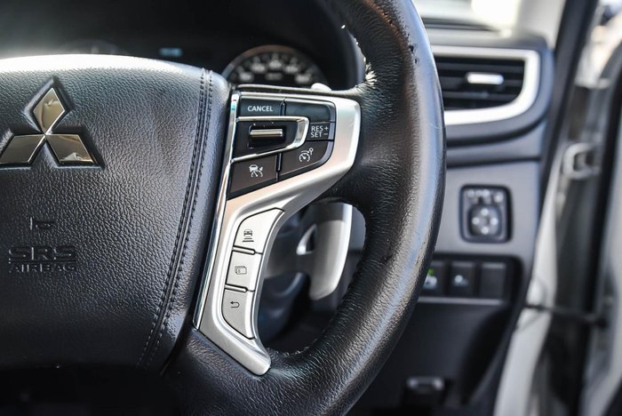 2022 Mitsubishi Pajero Sport GLX