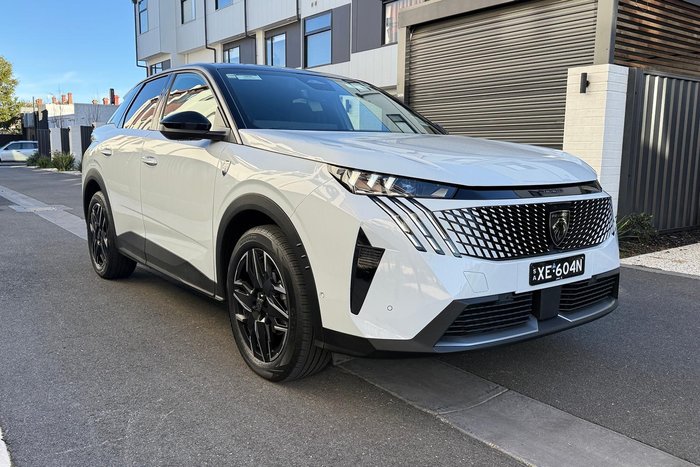 2025 Peugeot 3008