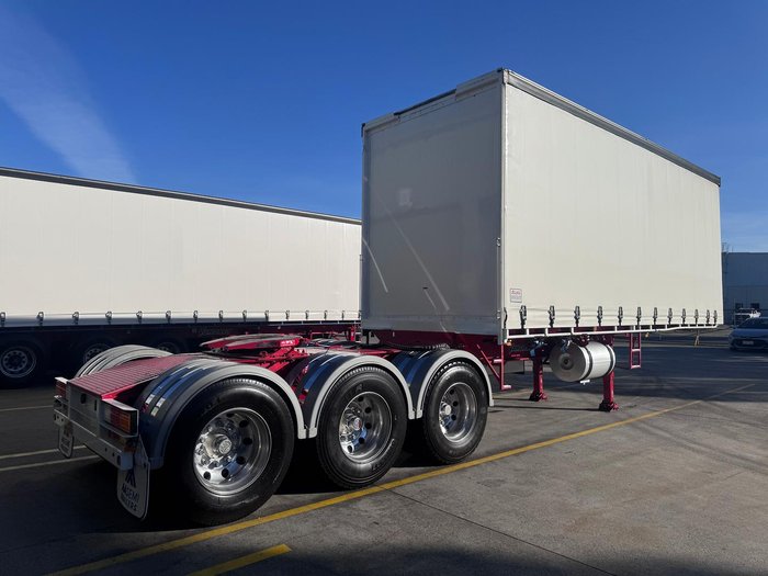 2012 Vawdrey St3 Lead A 12 Pallet Refrigerated Curtain Sider