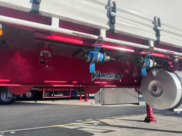 2012 Vawdrey St3 Lead A 12 Pallet Refrigerated Curtain Sider