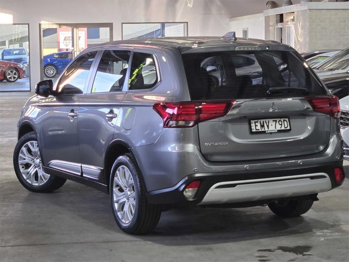 2020 Mitsubishi Outlander ES