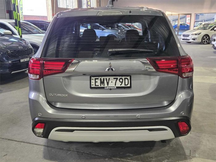 2020 Mitsubishi Outlander ES