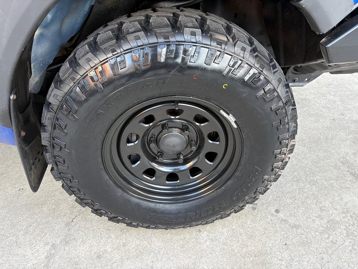 2019 Toyota Hilux SR