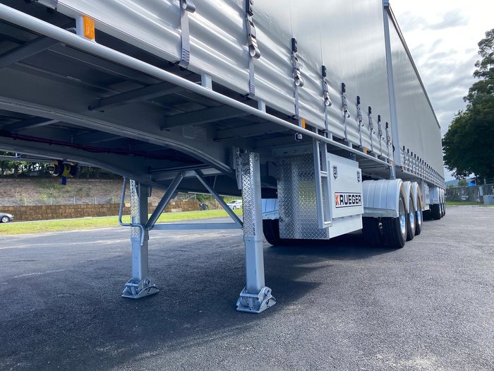 2024 Krueger 34 Pallet Straight Deck B Double