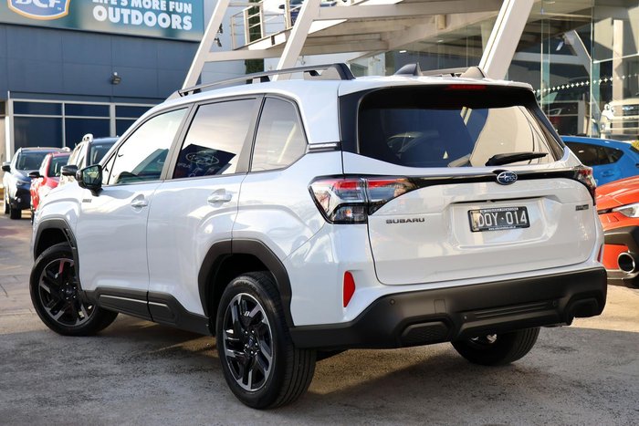 2025 Subaru Forester Hybrid S6 MY26 AWD Crystal White