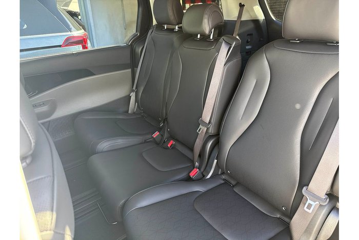 2025 Kia Carnival GT-Line HEV