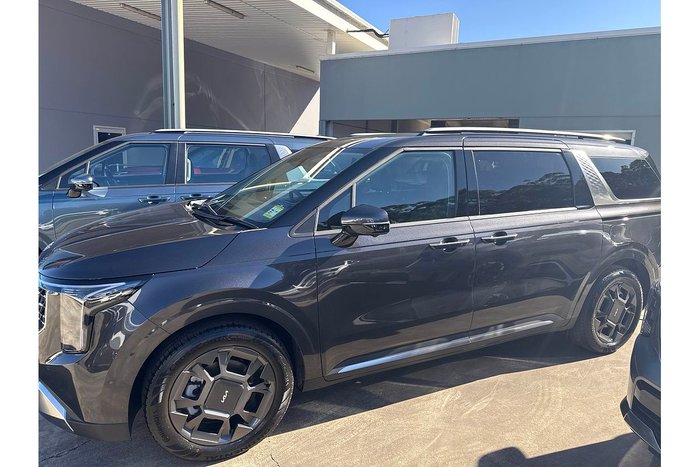 2025 Kia Carnival GT-Line HEV