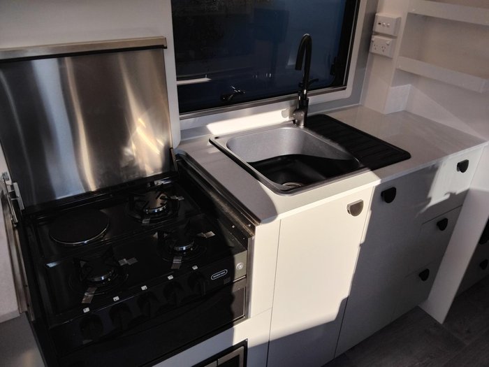 2025 Traveller Destination Cruise 15Ft Couples Full Composite Full Ensuite