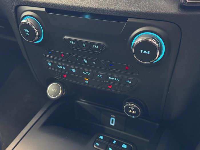 2019 Ford Everest Titanium