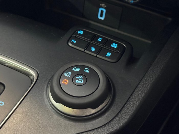 2019 Ford Everest Titanium