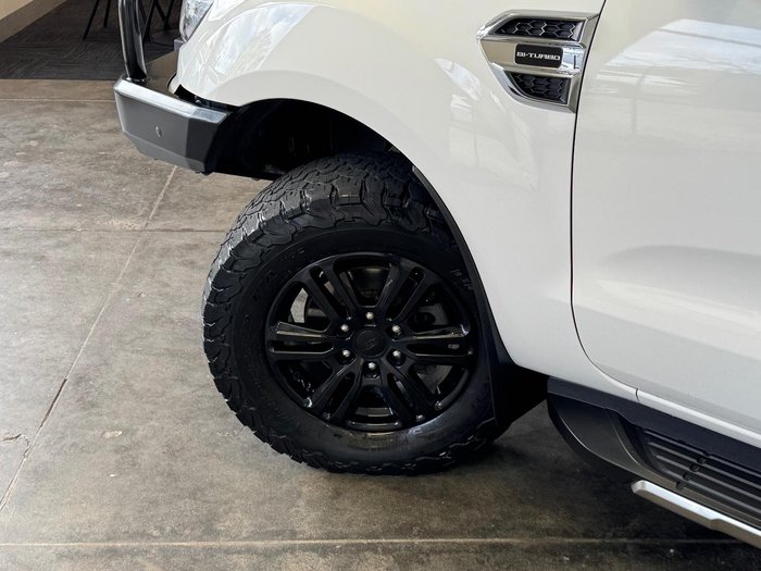 2019 Ford Everest Titanium