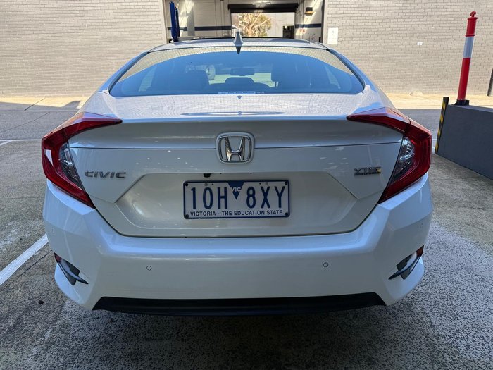 2018 Honda Civic VTi-LX