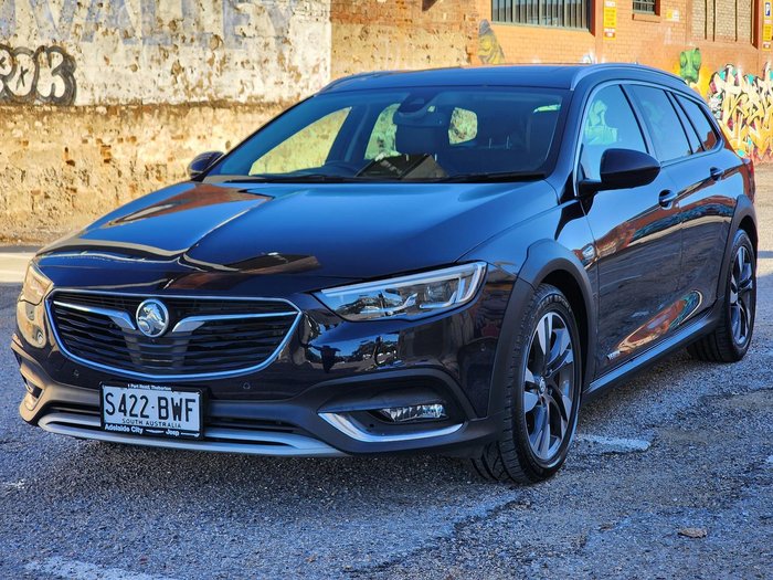 2017 Holden Calais V