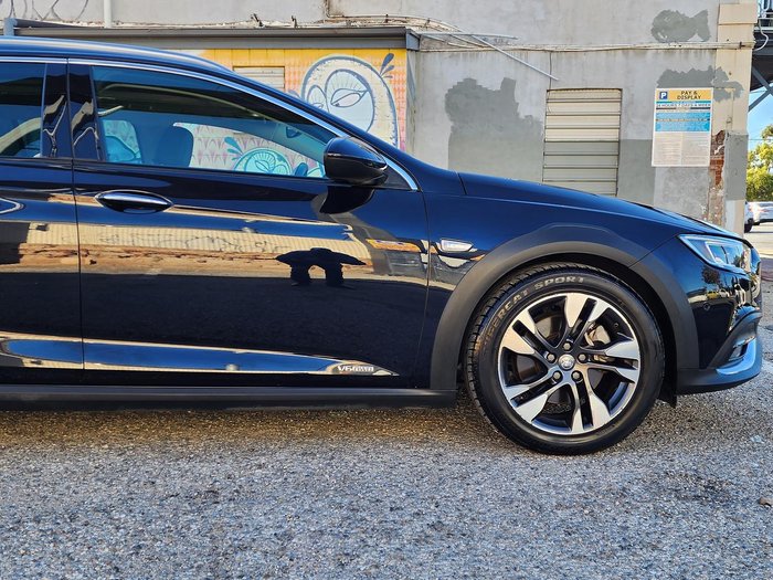 2017 Holden Calais V