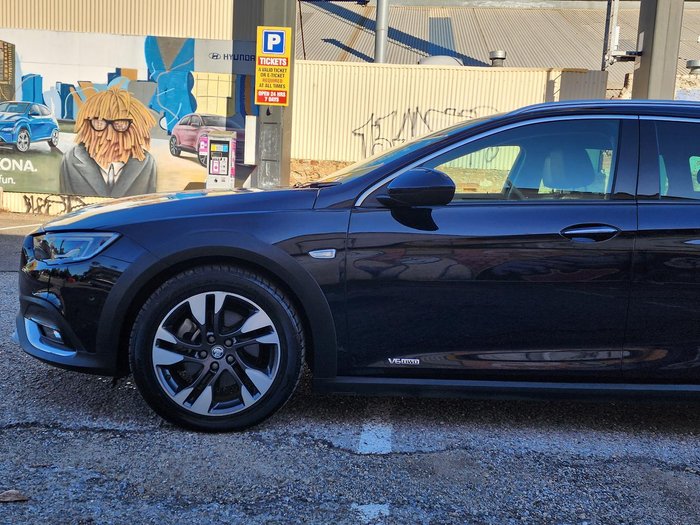 2017 Holden Calais V